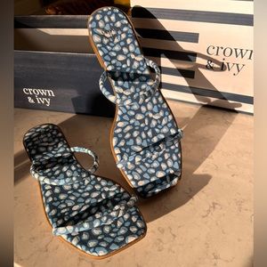 Crown & Ivy Janice Blue Leopard Print Two Strap Square Toe Flat Sandals NWB